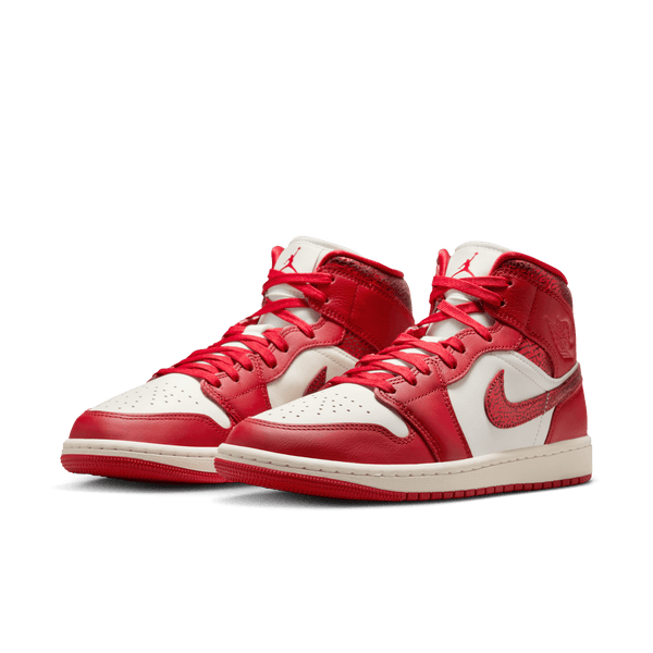 Nike Women's Air Jordan 1 Mid SE HJ9337-106